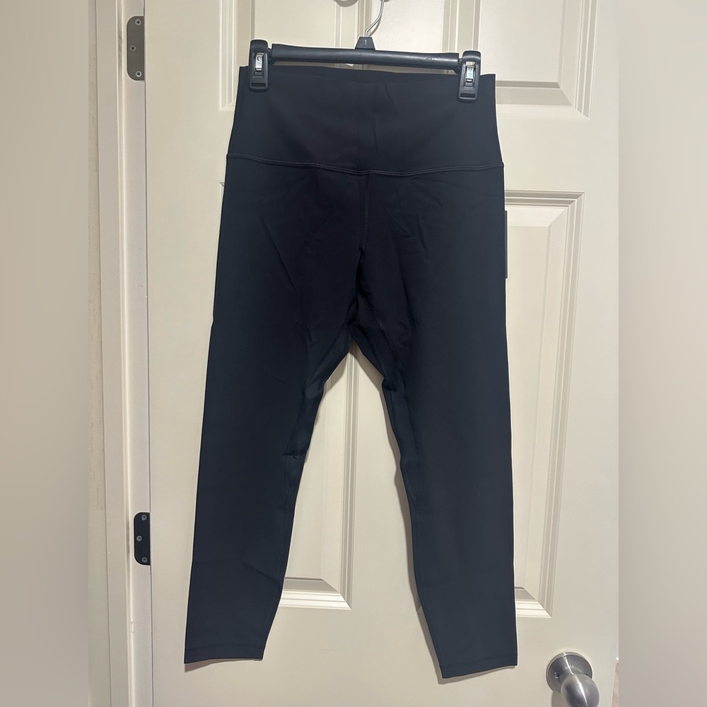 Peloton Lululemon Align High Rise 25” leggings in black